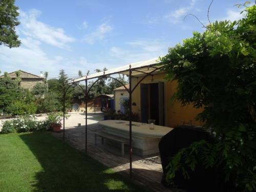 Le Cabanon Outside dining 